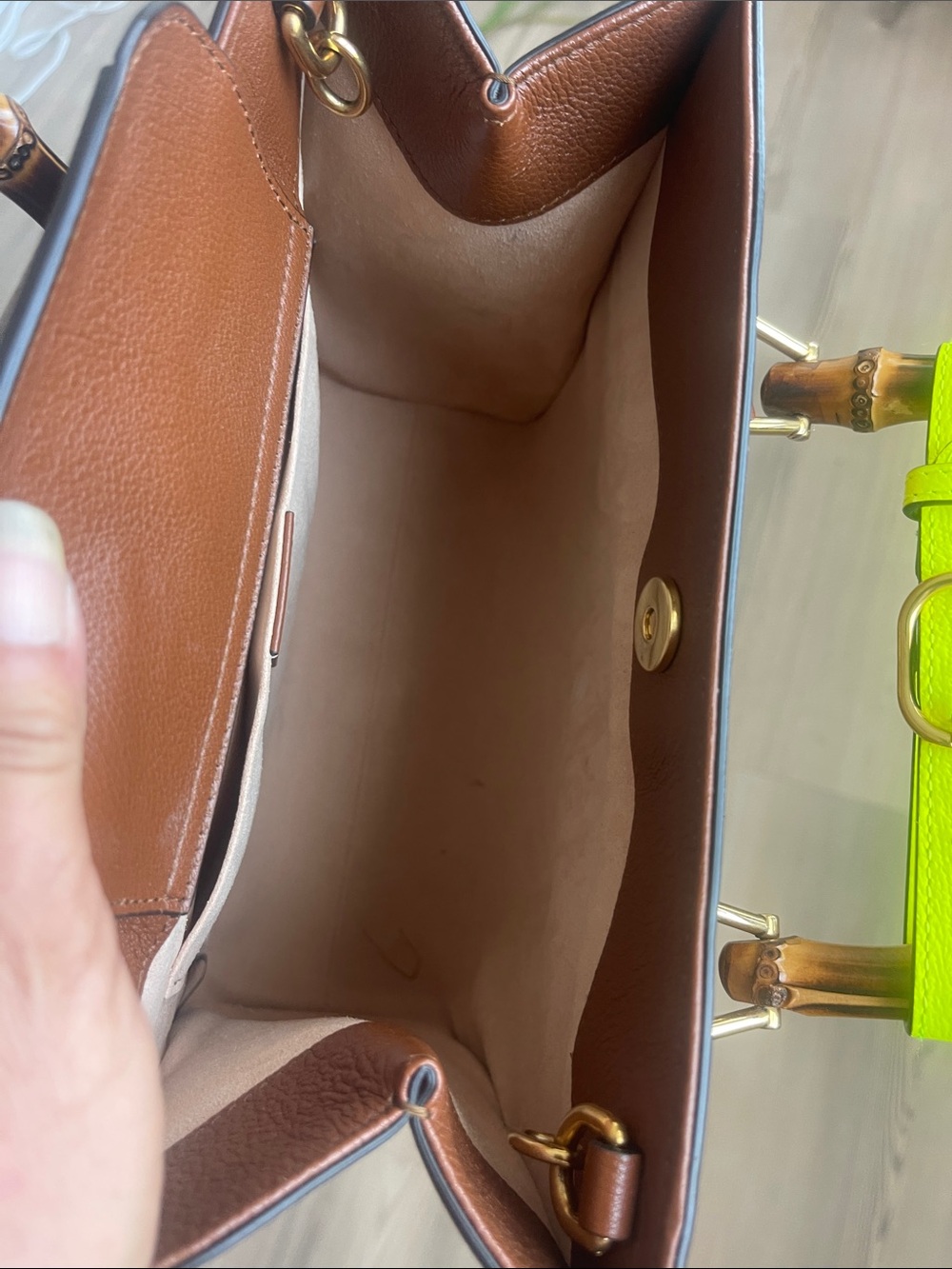 Gucci Diana Bamboo Tote Bag, Brown Leather Handbag - Picture 5 of 12